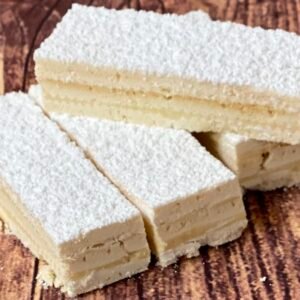 Pastel Ruso de Alfaro artesanal en caja de 12 unidades
